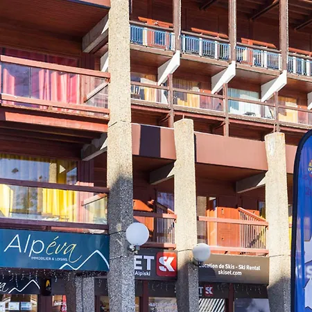 Renove Aux Pieds Avec Balcon - Fr-1-346-396 Les Arcs (Savoie)